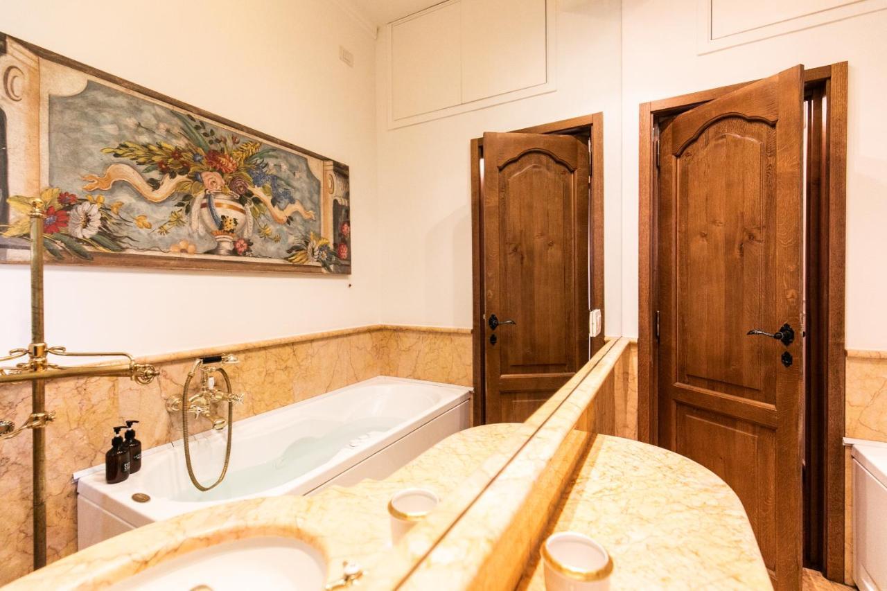 Klimt - Jacuzzi 5 Star - Luxury Design Apartment Milano Esterno foto