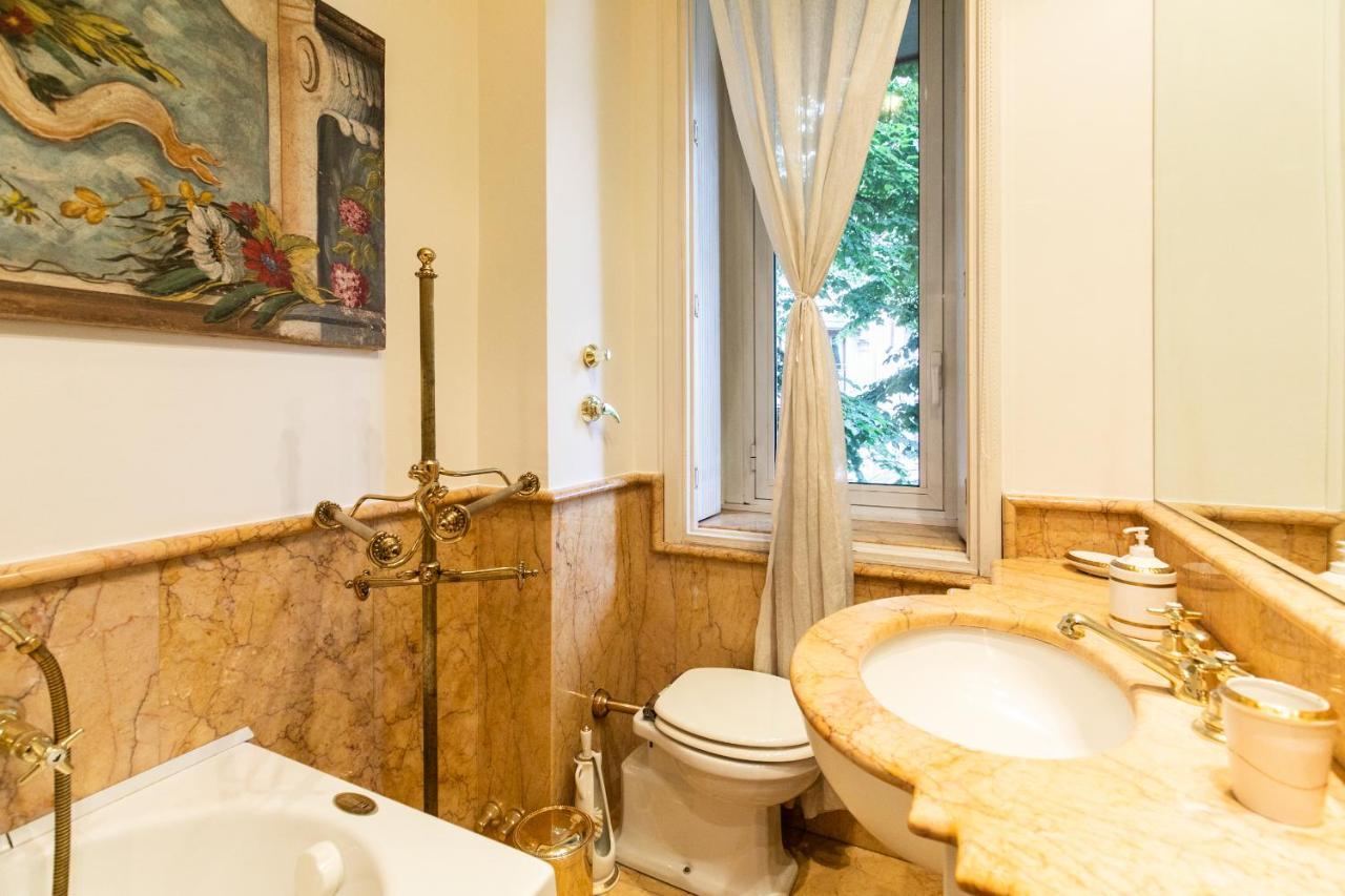 Klimt - Jacuzzi 5 Star - Luxury Design Apartment Milano Esterno foto