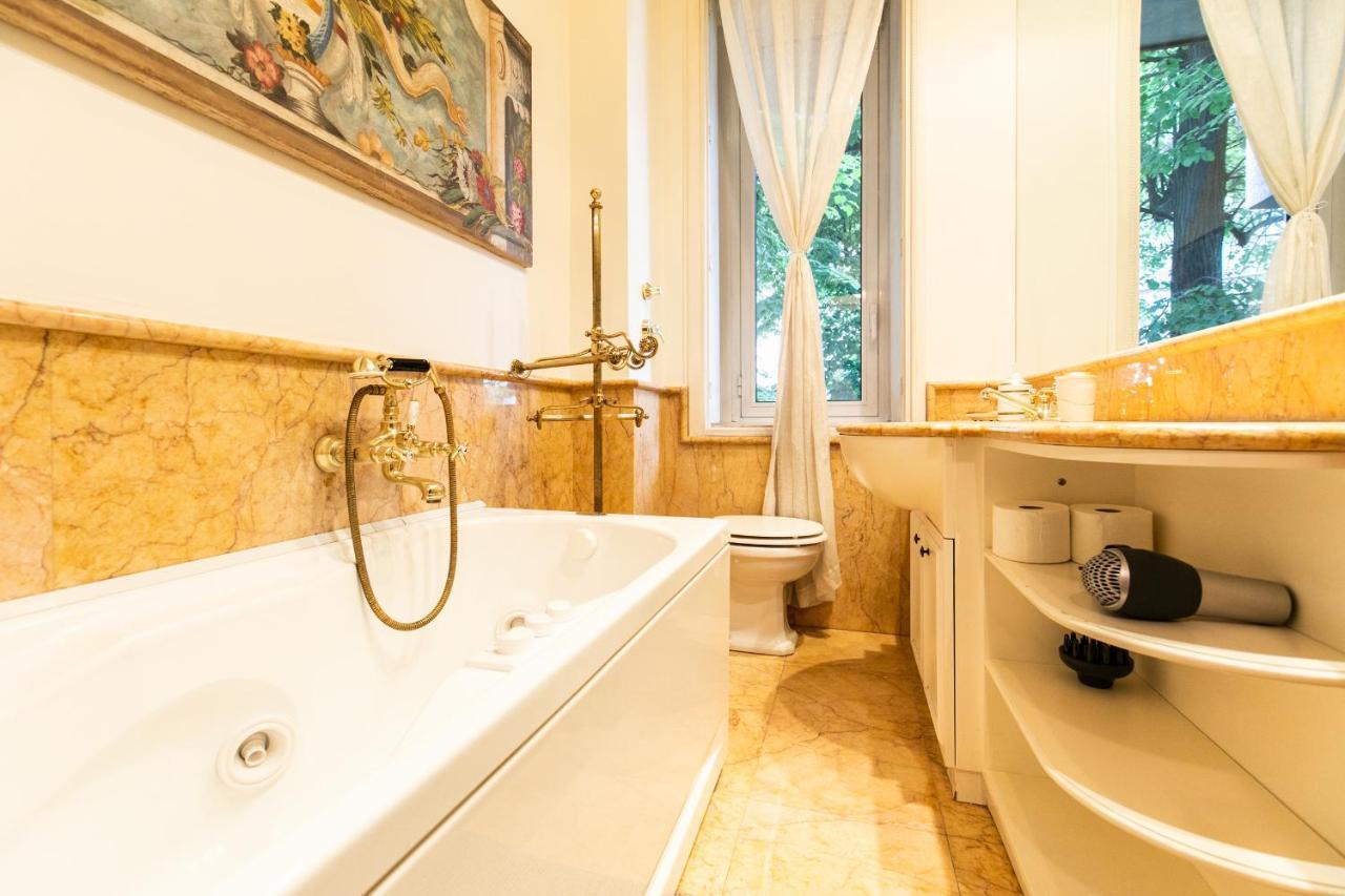 Klimt - Jacuzzi 5 Star - Luxury Design Apartment Milano Esterno foto